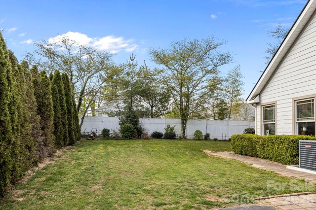 4 AMARETTO Drive, Candler, NC 28715