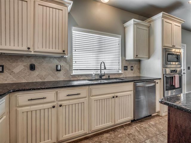 11600 Mallorca Drive, Oklahoma City, OK 73173