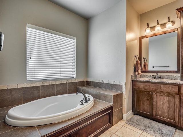 11600 Mallorca Drive, Oklahoma City, OK 73173