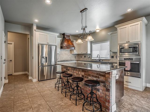 11600 Mallorca Drive, Oklahoma City, OK 73173