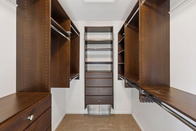 2465 Brunswick Avenue N, Golden Valley, MN 55422