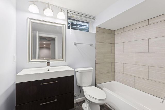 2465 Brunswick Avenue N, Golden Valley, MN 55422