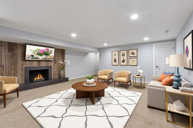 2465 Brunswick Avenue N, Golden Valley, MN 55422