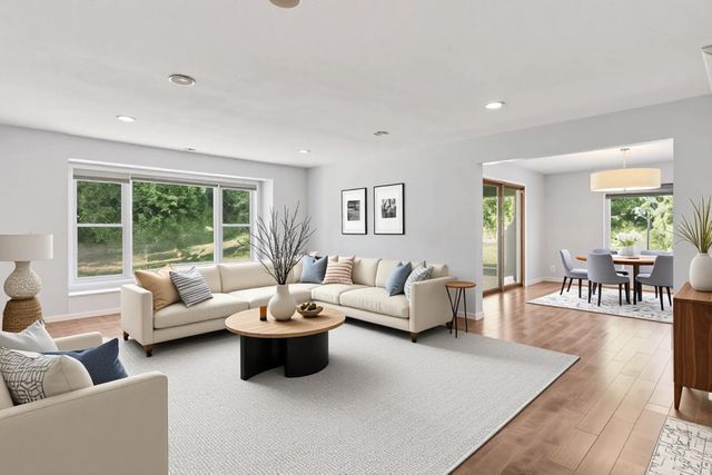 2465 Brunswick Avenue N, Golden Valley, MN 55422