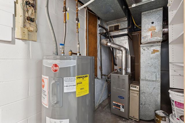 2465 Brunswick Avenue N, Golden Valley, MN 55422