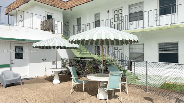 2225 Polk Street 6B, Hollywood, FL 33020
