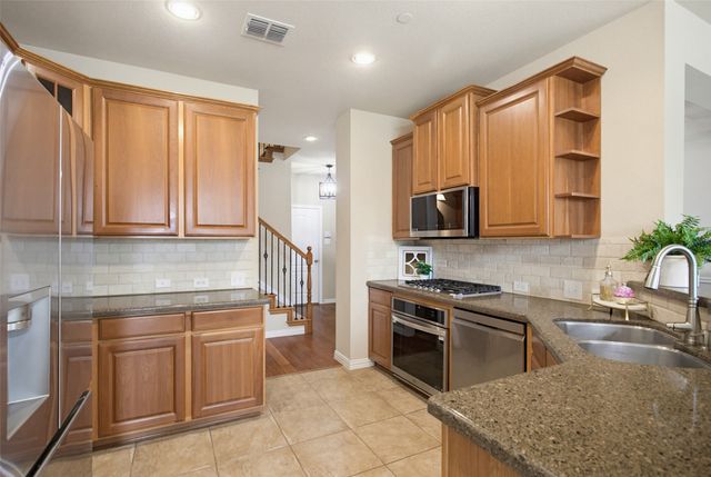 831 Apple Hill Drive, Allen, TX 75013