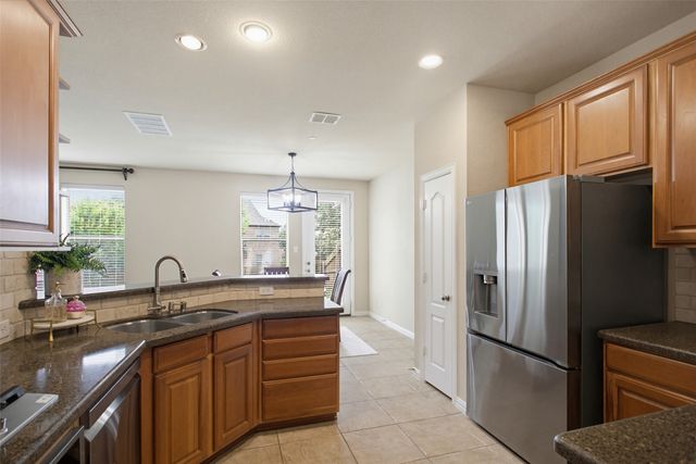 831 Apple Hill Drive, Allen, TX 75013