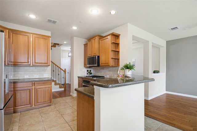 831 Apple Hill Drive, Allen, TX 75013