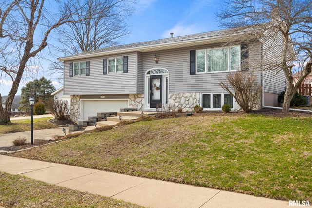 5909 W RIDGECREST Circle, Peoria, IL 61615