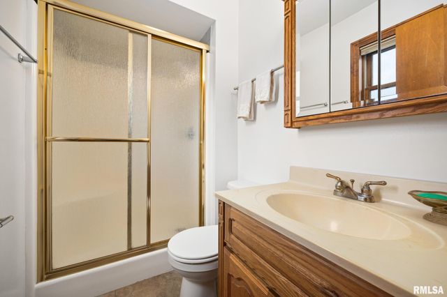 5909 W RIDGECREST Circle, Peoria, IL 61615