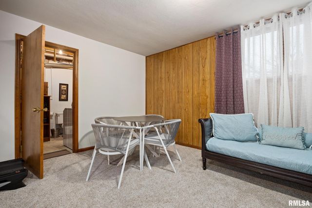 5909 W RIDGECREST Circle, Peoria, IL 61615