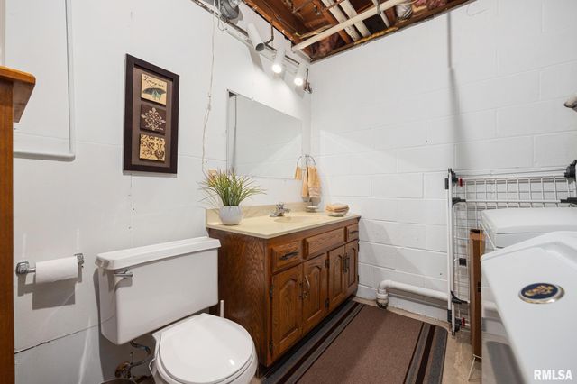 5909 W RIDGECREST Circle, Peoria, IL 61615