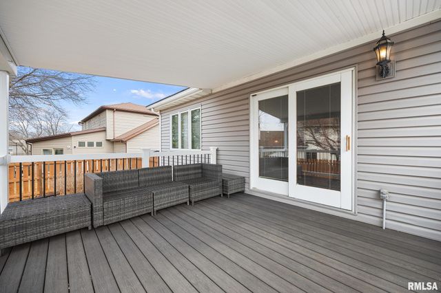 5909 W RIDGECREST Circle, Peoria, IL 61615