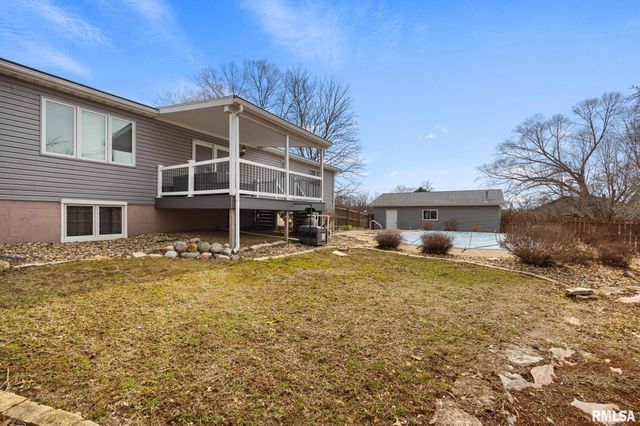 5909 W RIDGECREST Circle, Peoria, IL 61615