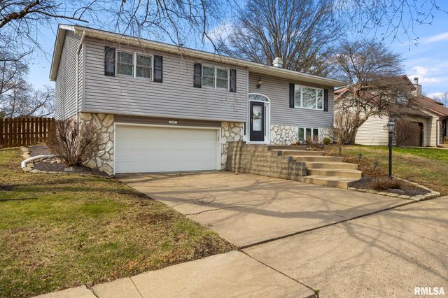 5909 W RIDGECREST Circle, Peoria, IL 61615