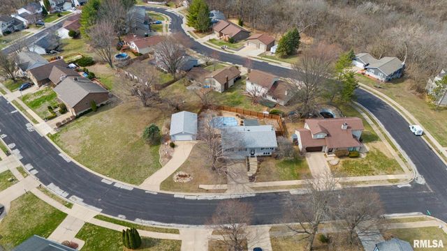 5909 W RIDGECREST Circle, Peoria, IL 61615