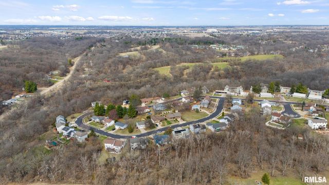 5909 W RIDGECREST Circle, Peoria, IL 61615