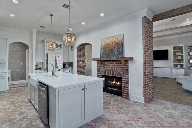 301 Easton Pvt Drive, Stonewall, LA 71078