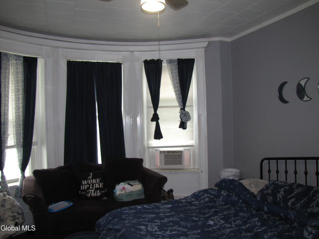 413 5th Avenue, Troy, NY 12182