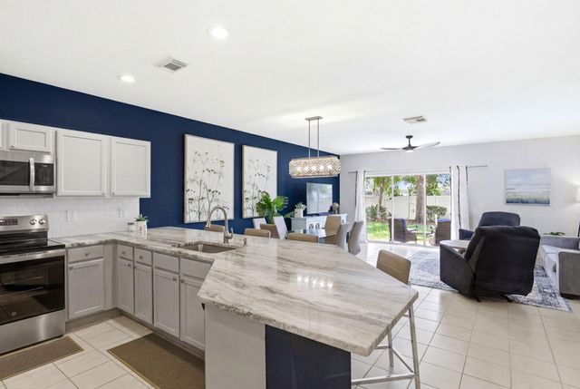 13354 Georgian Court, Wellington, FL 33414
