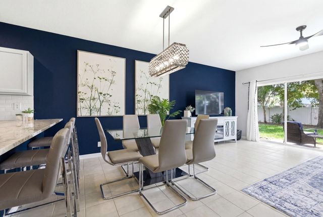 13354 Georgian Court, Wellington, FL 33414