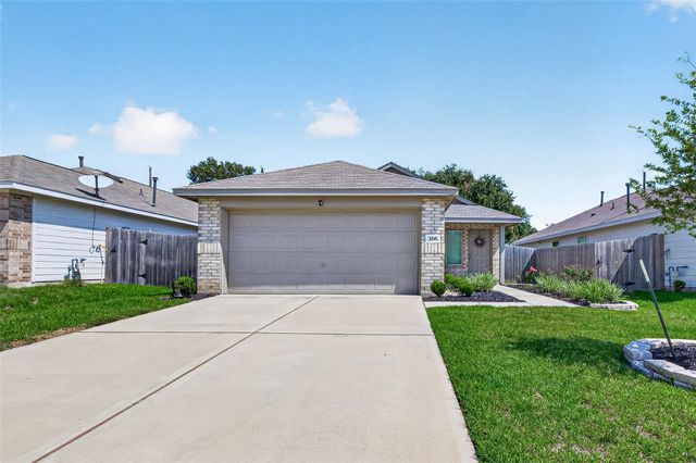 326 Riverwood Village Lane, Sealy, TX 77474