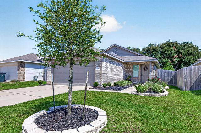 326 Riverwood Village Lane, Sealy, TX 77474