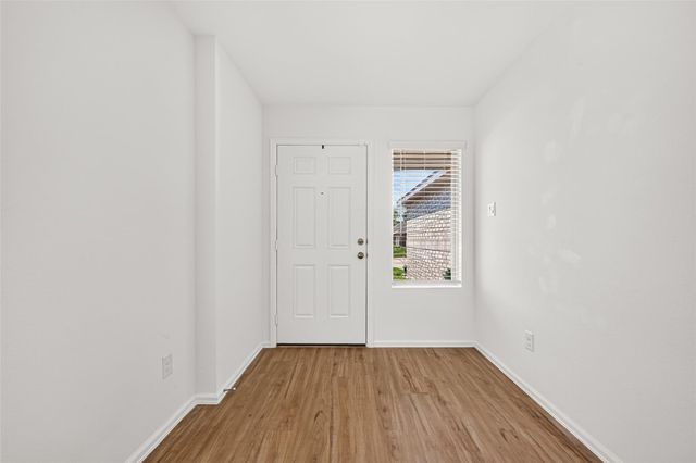 326 Riverwood Village Lane, Sealy, TX 77474