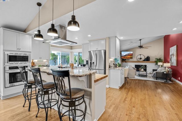 612 Santander Dr, San Ramon, CA 94583