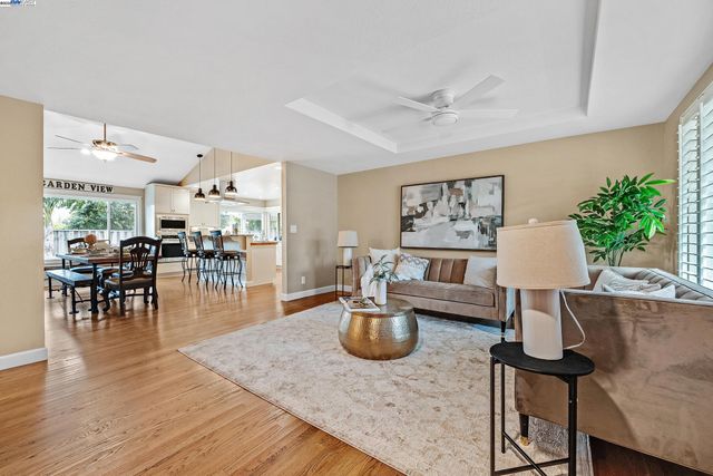 612 Santander Dr, San Ramon, CA 94583