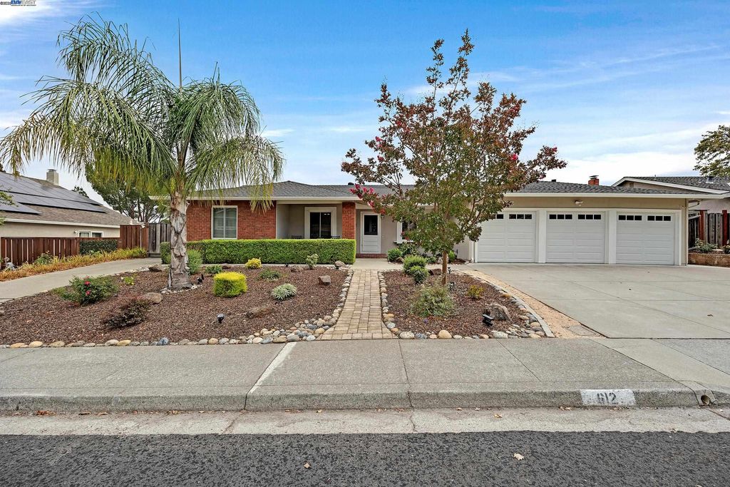 612 Santander Dr, San Ramon, CA 94583