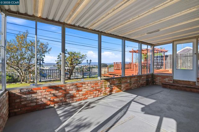 931 N Camino Alto Drive, Vallejo, CA 94589