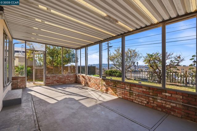 931 N Camino Alto Drive, Vallejo, CA 94589