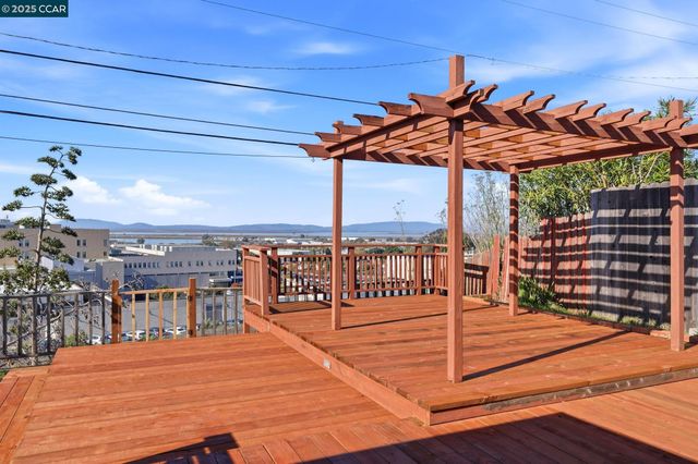 931 N Camino Alto Drive, Vallejo, CA 94589