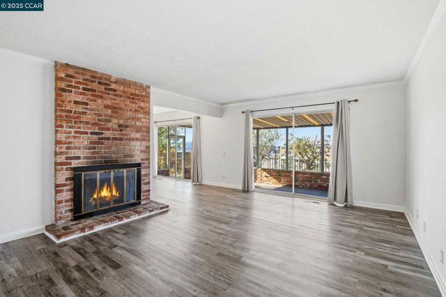 931 N Camino Alto Drive, Vallejo, CA 94589