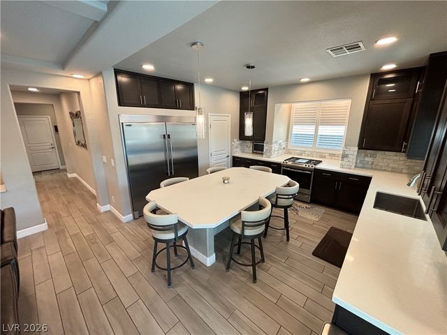 11194 Formosa Springs Court, Las Vegas, NV 89183