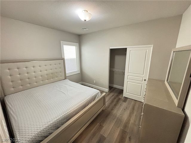 11194 Formosa Springs Court, Las Vegas, NV 89183