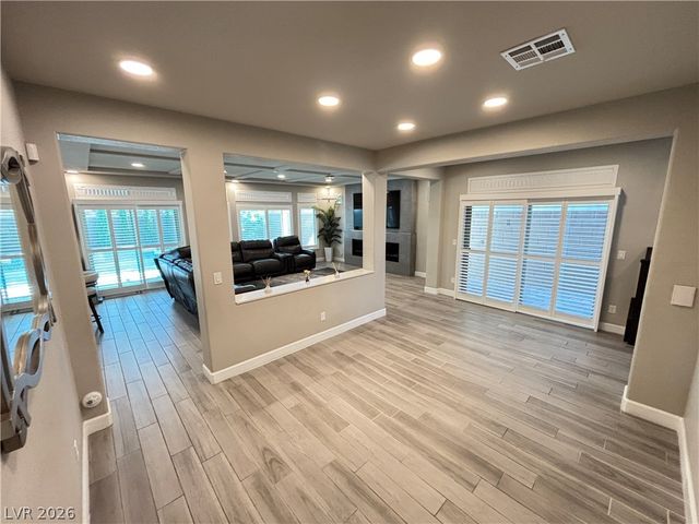 11194 Formosa Springs Court, Las Vegas, NV 89183