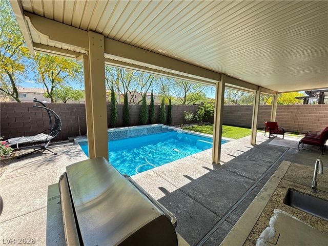 11194 Formosa Springs Court, Las Vegas, NV 89183