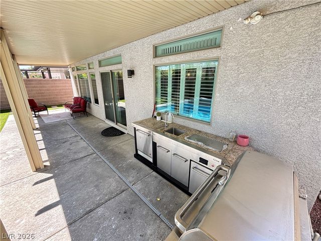 11194 Formosa Springs Court, Las Vegas, NV 89183