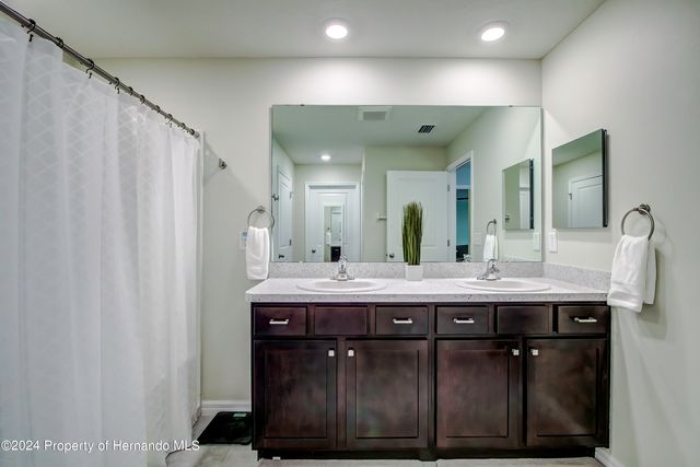 5485 Diantha Way, Brooksville, FL 34604