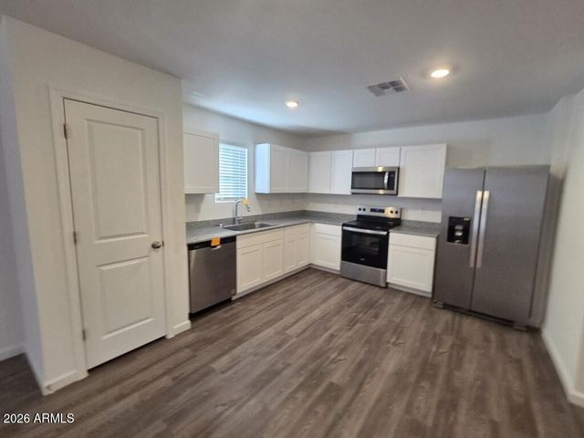 9310 W SWANSEA Drive, Arizona City, AZ 85123