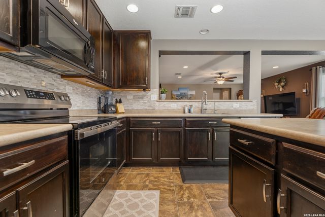 1484 ASTOR CRK, New Braunfels, TX 78130