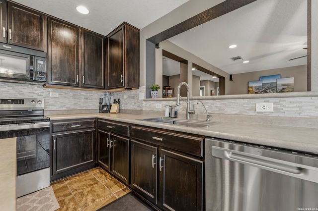 1484 ASTOR CRK, New Braunfels, TX 78130