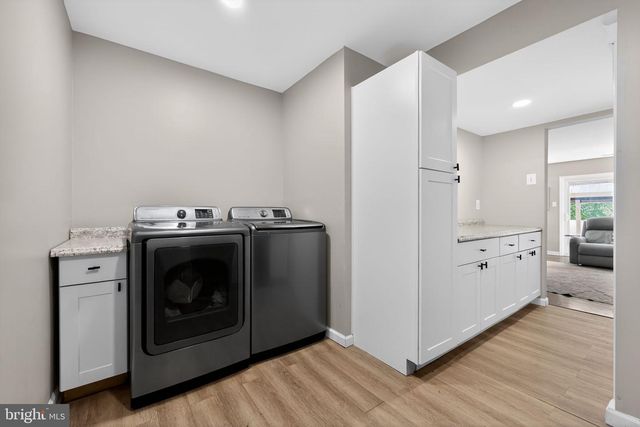 21 HUNTINGDON WAY, Sewell, NJ 08080