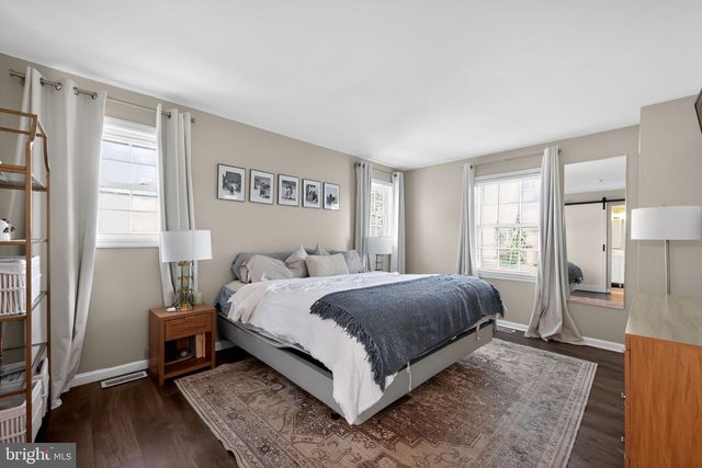 21 HUNTINGDON WAY, Sewell, NJ 08080