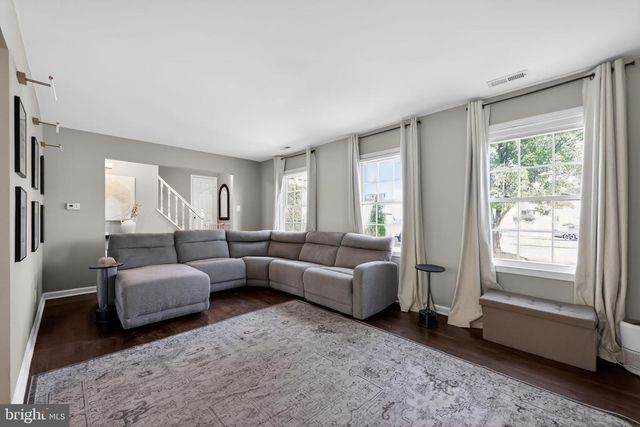 21 HUNTINGDON WAY, Sewell, NJ 08080