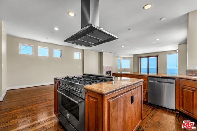 308 Gull Street, Manhattan Beach, CA 90266