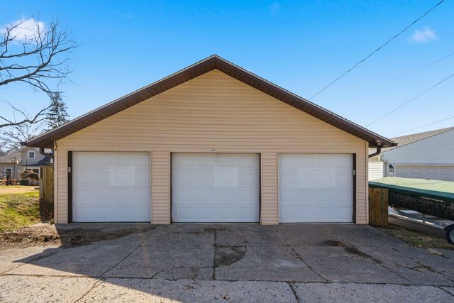 2123 Leclaire Street, Davenport, IA 52803